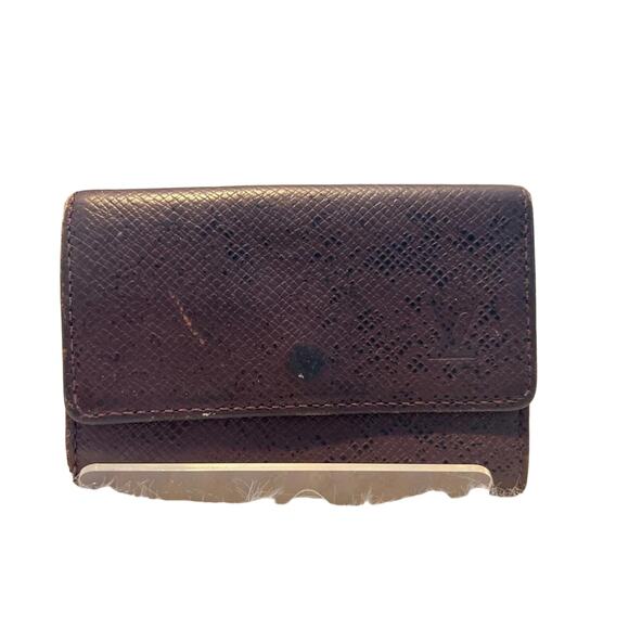 Louis Vuitton Taiga Leather Key Holder (LVXX016) - Picture 1 of 7